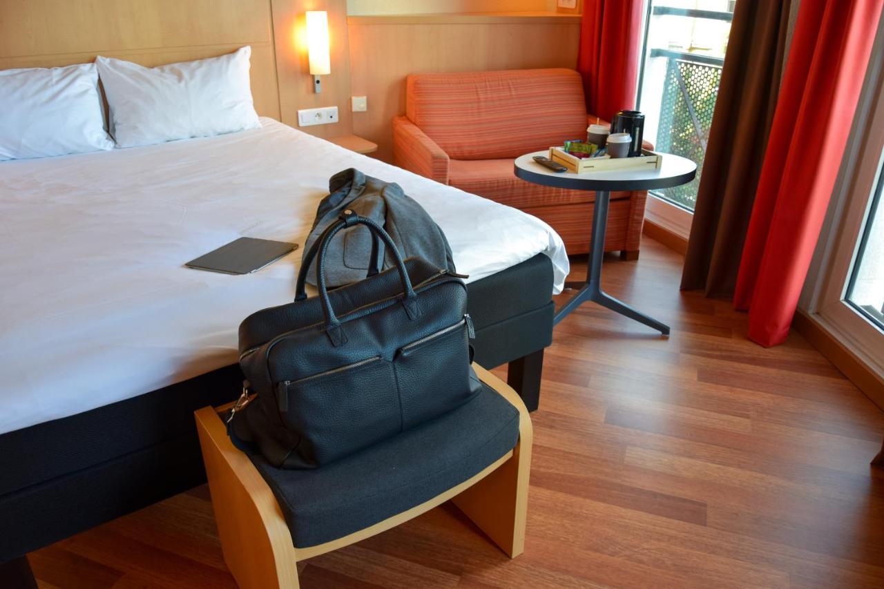 Ibis Nancy Centre Gare Et Congres Hotel Ngoại thất bức ảnh