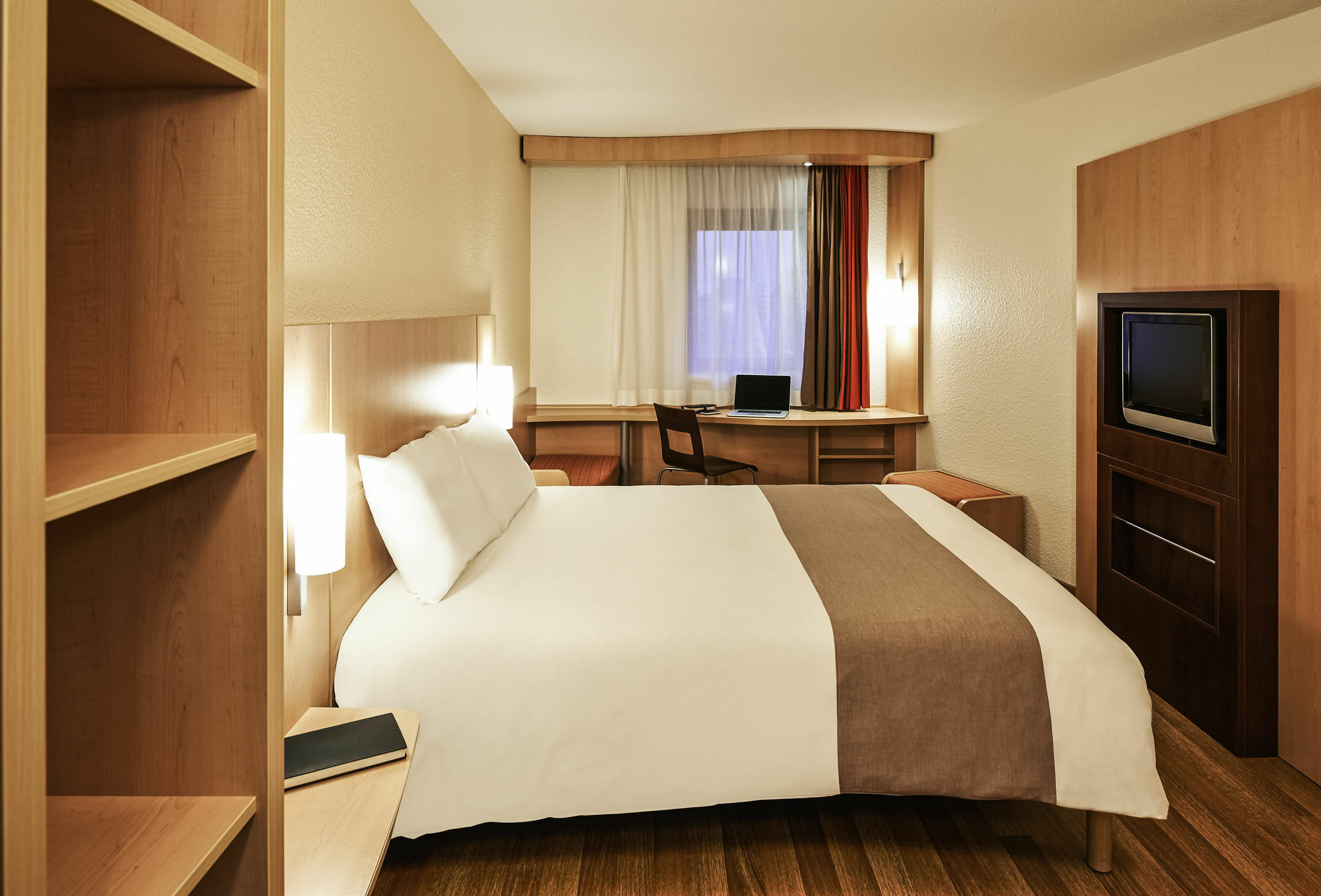 Ibis Nancy Centre Gare Et Congres Hotel Ngoại thất bức ảnh